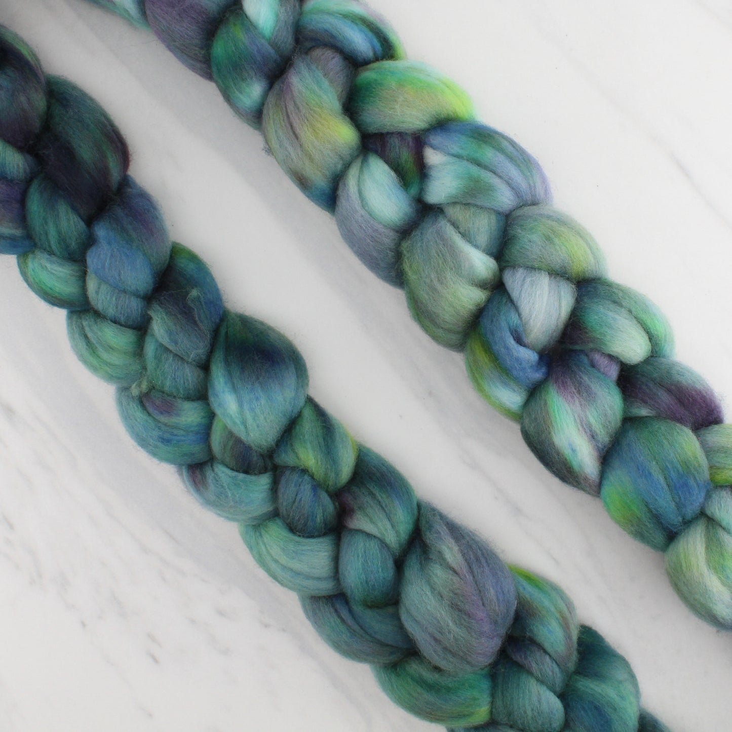 EOWYN MEETS WITH ARAGORN Hand-Dyed Extra-Fine 18.5 Micron Merino Top