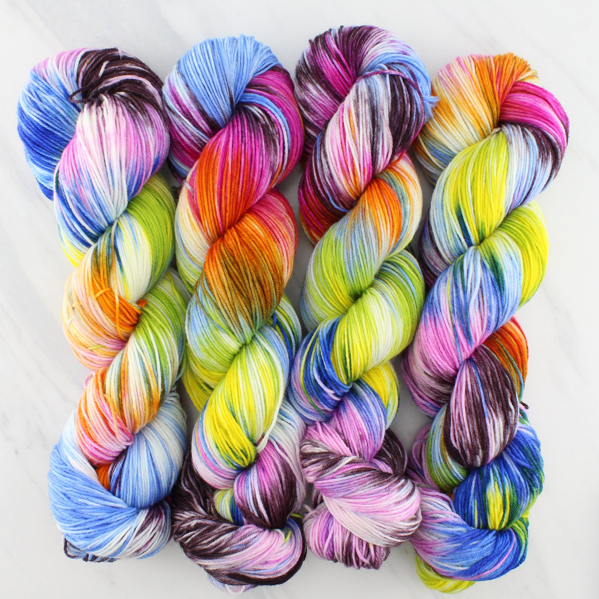 JONES' LES VENDEUSES DE TISSUE on Sock Perfection - Indie-Dyed Yarn - Purple Lamb