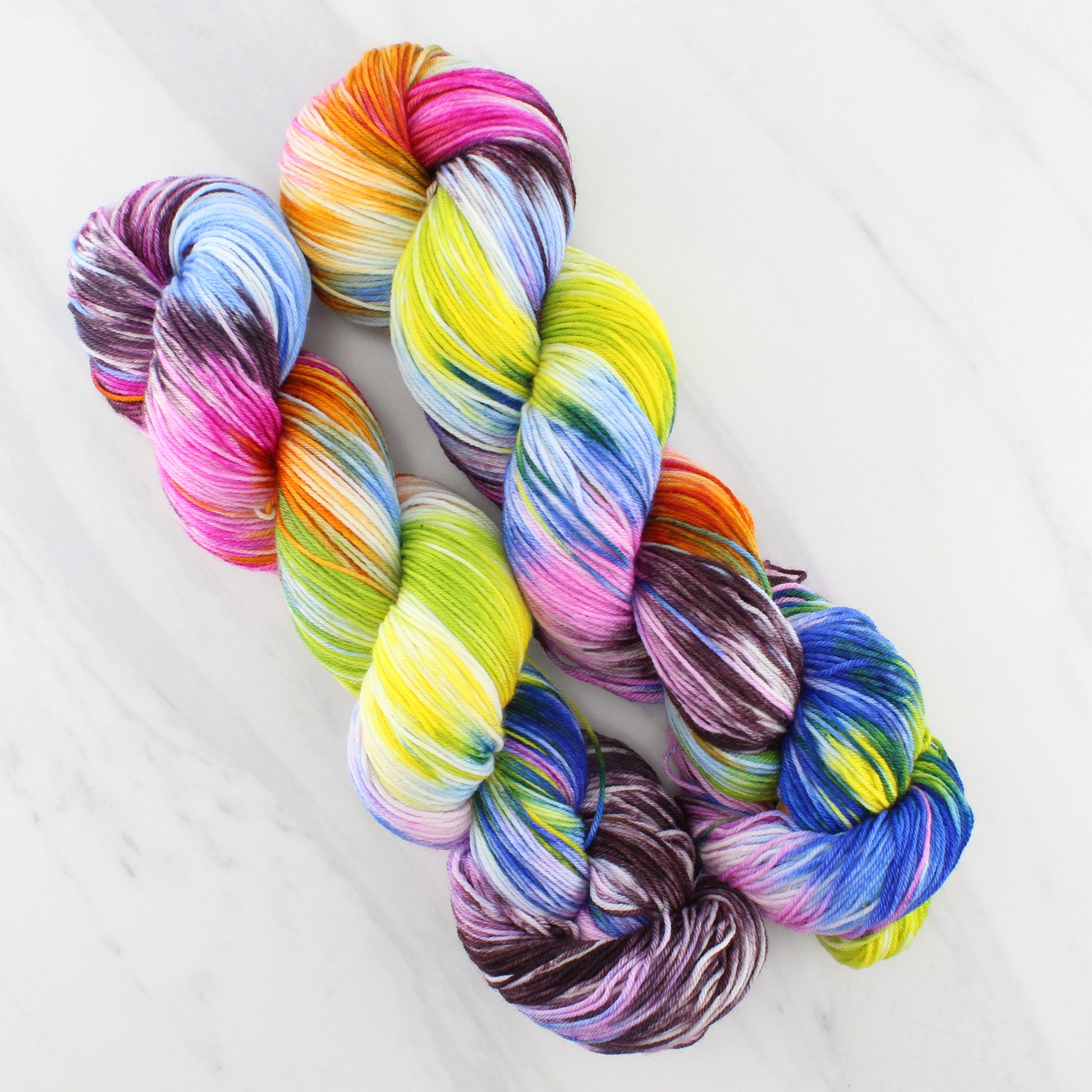 JONES' LES VENDEUSES DE TISSUE on Sock Perfection - Indie-Dyed Yarn - Purple Lamb