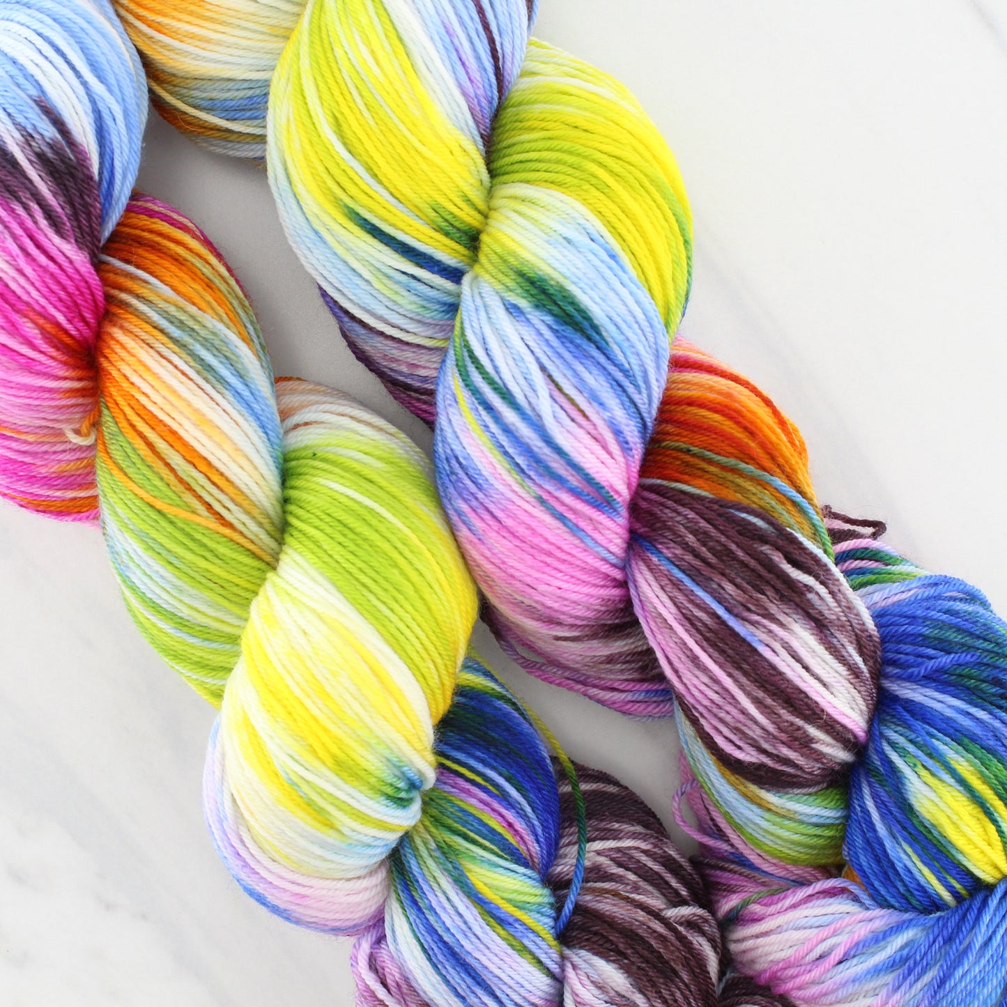 JONES' LES VENDEUSES DE TISSUE on Sock Perfection - Indie-Dyed Yarn - Purple Lamb