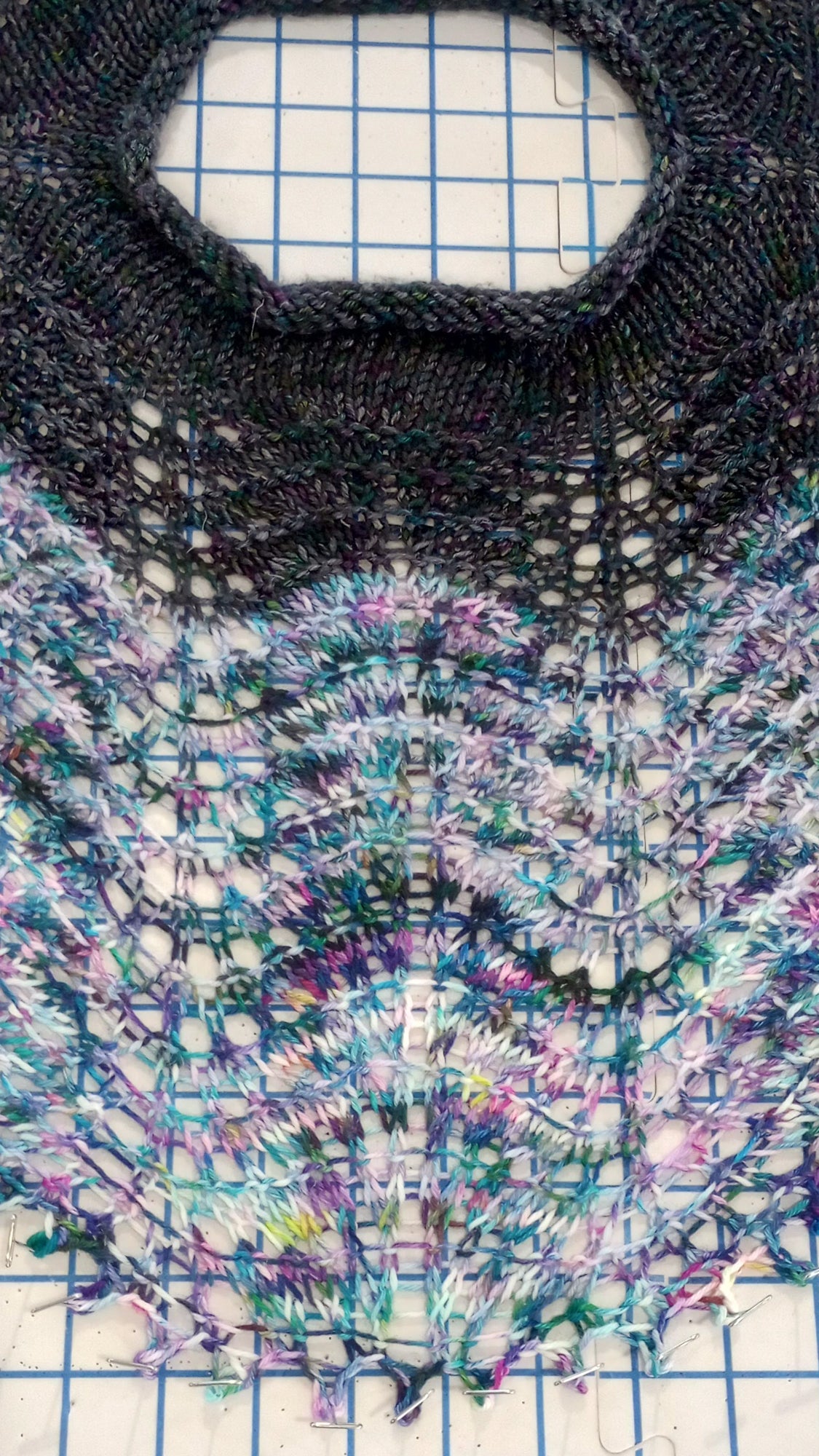 ANGEL WINGS PONCHETTE KNITTING PATTERN