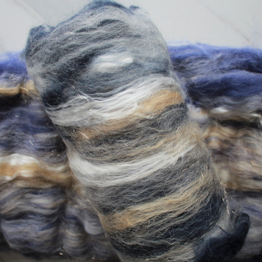 EOWYN'S MANTLE Art Batt to Spin or Felt - Purple Lamb