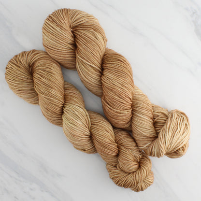 FAWN Hand Dyed on Squoosh Worsted - Semi-Solid Colorway
