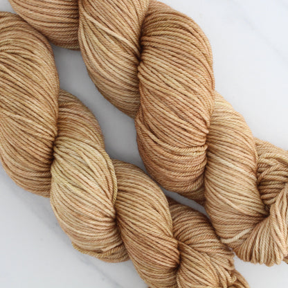 FAWN Hand Dyed on Squoosh Worsted - Semi-Solid Colorway