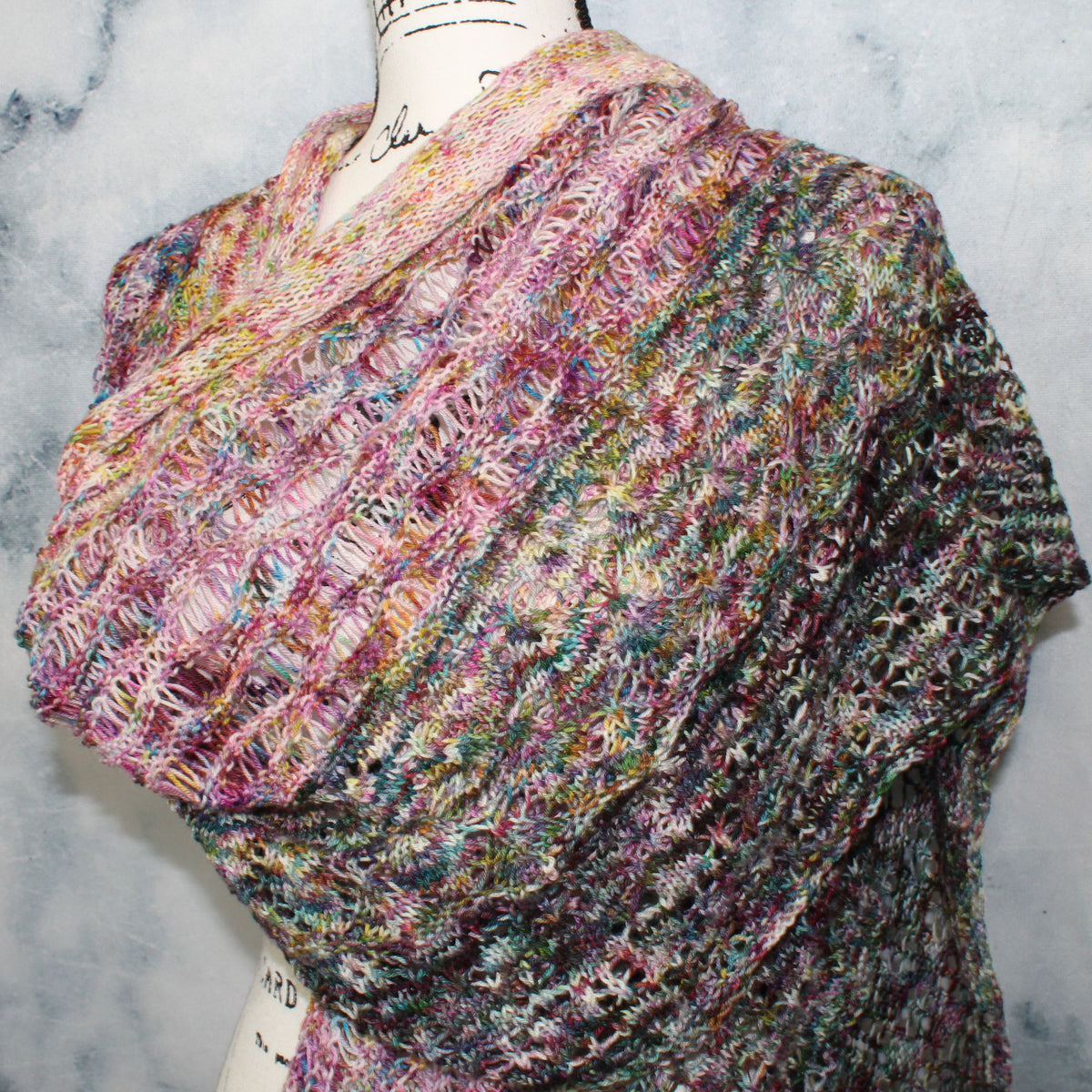 FOUR SEASONS RECTANGULAR WRAP KNITTING PATTERN FOR FINGERING-WEIGHT YARN