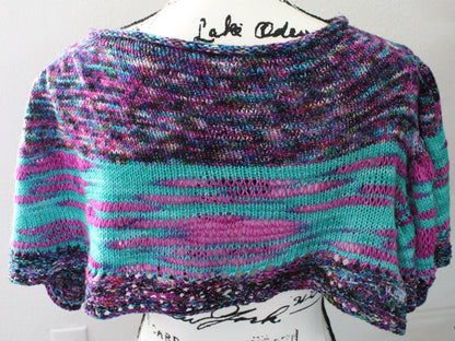 KNITTING BY THE POOL PONCHETTE - Assigned Pooling Knitting Pattern - Purple Lamb