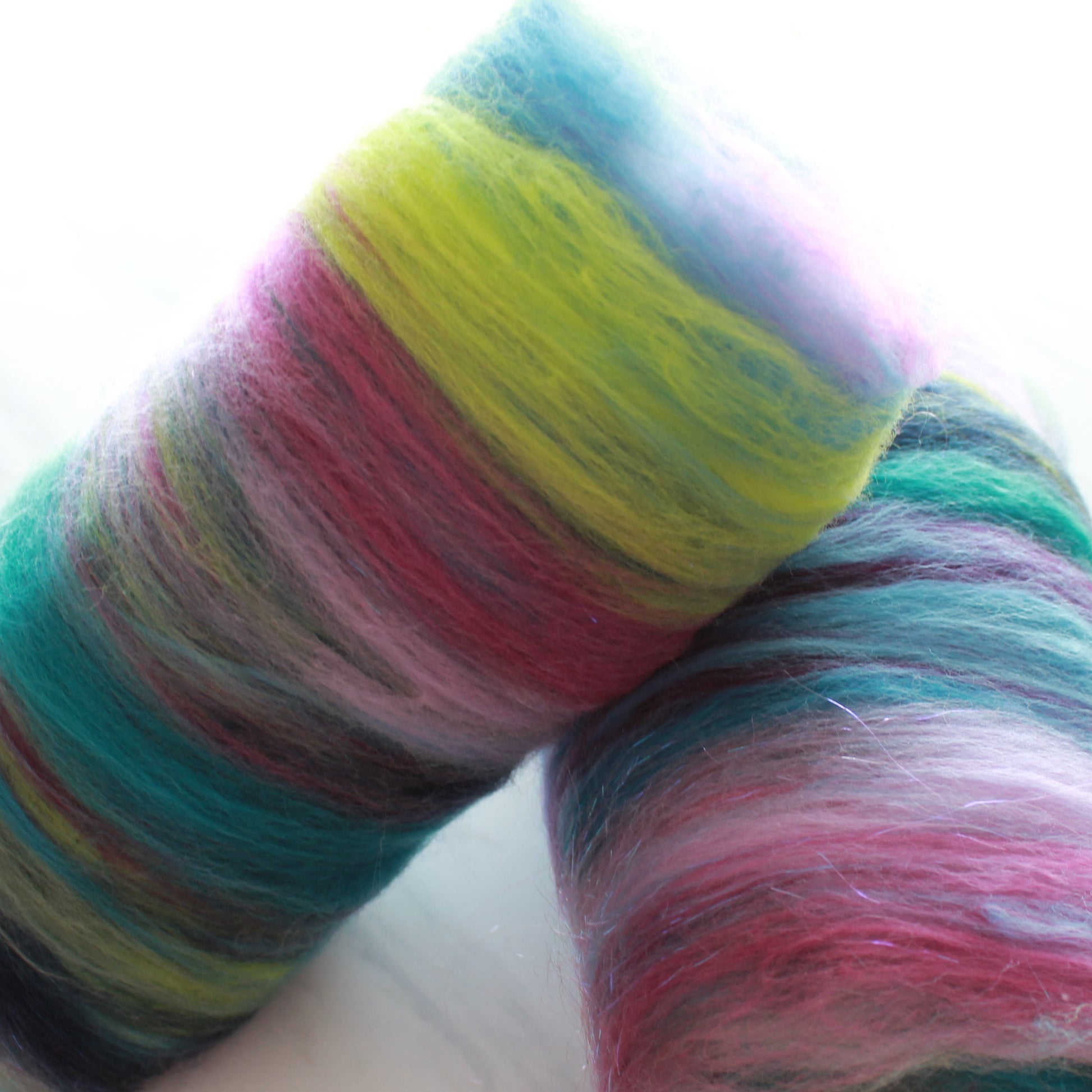 LAKE COMO Spinning Fiber Batt - Purple Lamb