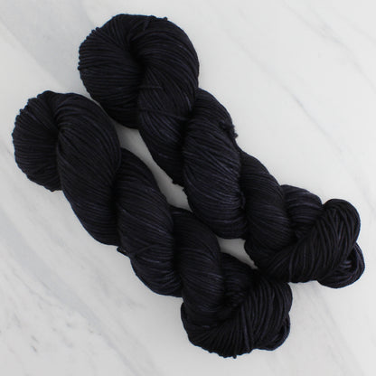 LITTLE BLACK DRESS on Squoosh Worsted - Semi-Solid Colorway