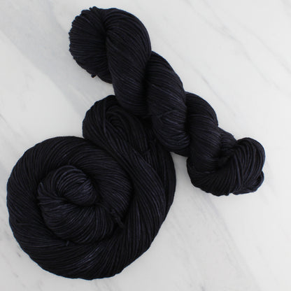 LITTLE BLACK DRESS on Squoosh Worsted - Semi-Solid Colorway