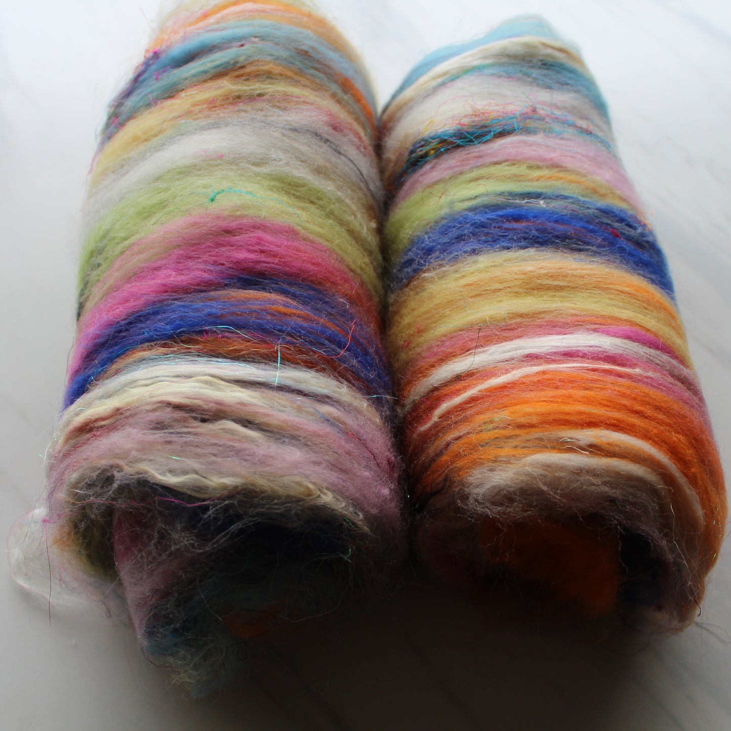 JONES' LES VENDEUSES DE TISSUE Art Batts to Spin and Felt