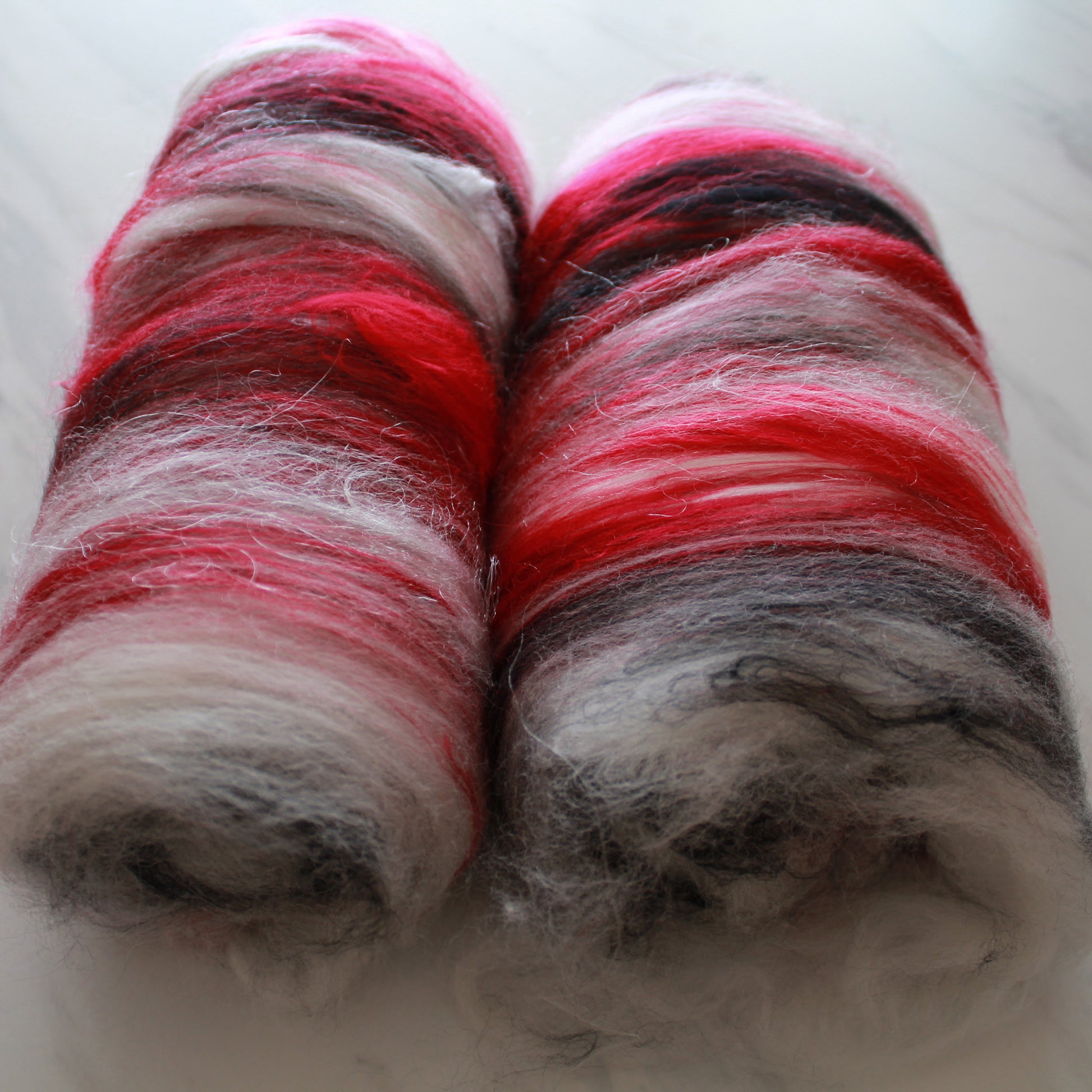 MURDER MYSTERY Art Batt to Spin - Purple Lamb