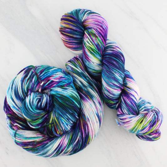 NORTHERN LIGHTS on Squoosh Worsted- Hand-Dyed Yarn - Purple Lamb
