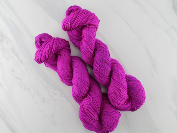 FANDANGO Indie-Dyed Yarn on Sock Perfection