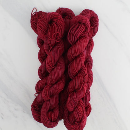 THE WINEDARK SEA MINI SKEIN on Splendid Sock