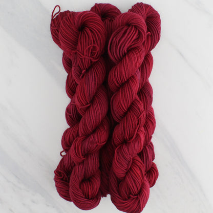 THE WINEDARK SEA MINI SKEIN on Splendid Sock