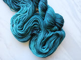 ANNUNCIATION BLUE Hand-Dyed Yarn on Wonderful Worsted - Purple Lamb