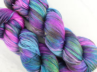 BEAUTIFUL UNIVERSE Hand-Dyed Yarn on So Silky Sock - Purple Lamb