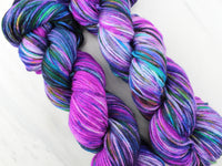 BEAUTIFUL UNIVERSE on Wonderful Worsted - Purple Lamb