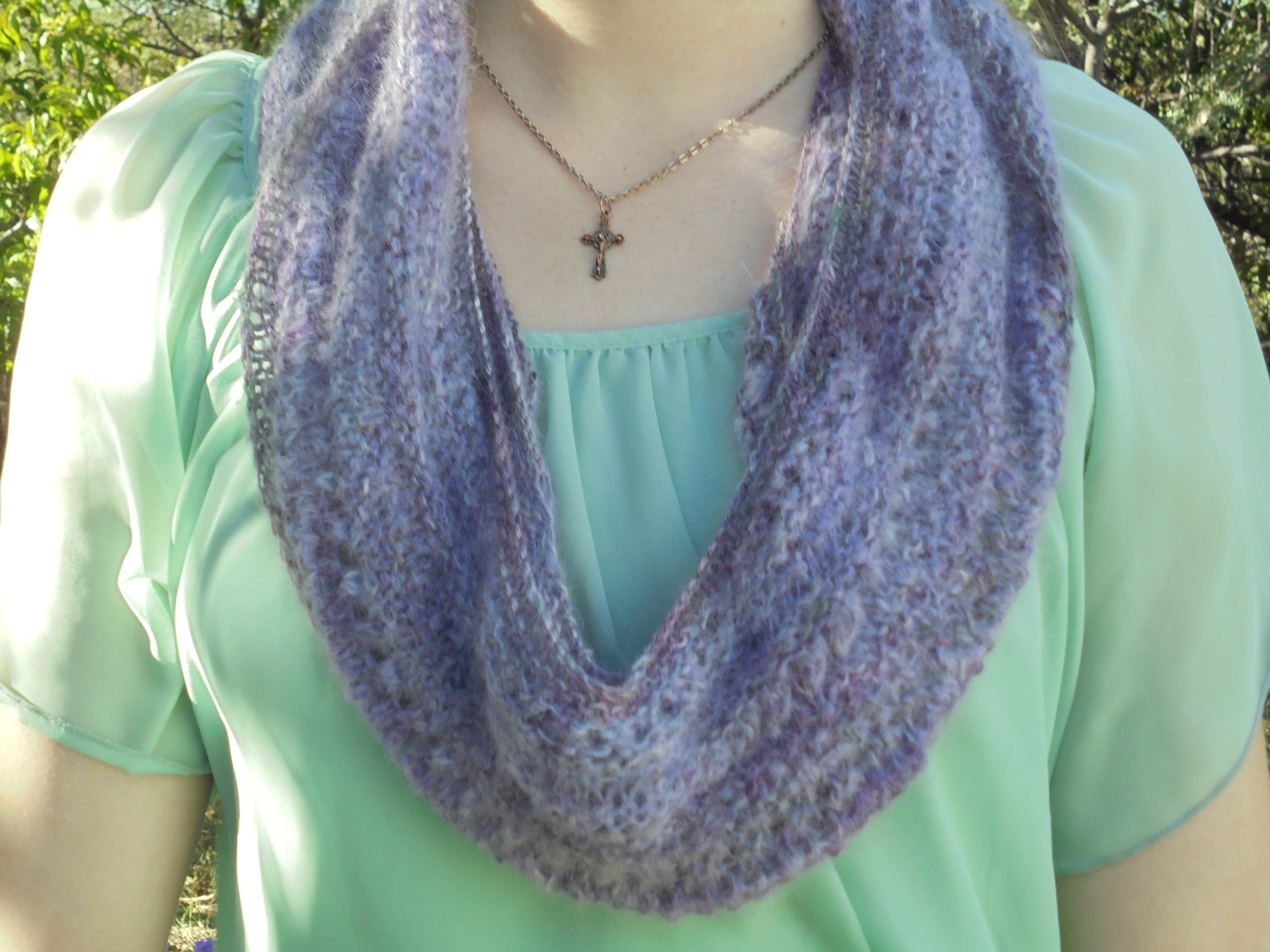 KNIT AND CHAT INFINITY SCARF KIT - Paris - Purple Lamb