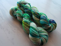 GALADRIEL'S GIFT Indie-Dyed Yarn on Squoosh DK - Purple Lamb