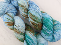 HOPE BY GEORGE WATTS Indie-Dyed Yarn on Sparkly Merino Sock - Purple Lamb