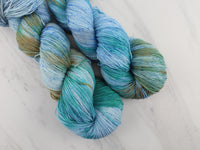 HOPE BY GEORGE WATTS Indie-Dyed Yarn on Feather Sock - Purple Lamb