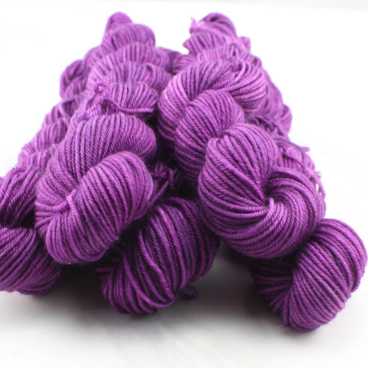 EGGPLANT MINI SKEIN on Splendid Sock - Purple Lamb