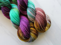 LOTHLORIEN Hand-Dyed Yarn on Sock Perfection - Purple Lamb