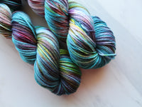 PAGLIACCI Hand-Dyed Yarn on Wonderful Worsted - Purple Lamb