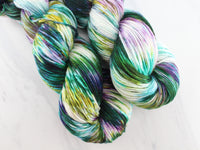 RIVENDELL Indie-Dyed Yarn on Super Sport