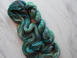 THE HANDS OF THE KING Hand-Dyed Yarn on Sock Perfection - Purple Lamb