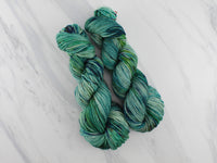 THE HANDS OF THE KING Hand-Dyed Yarn on Wonderful Worsted - Purple Lamb