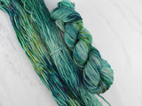 THE HANDS OF THE KING Hand-Dyed Yarn on Wonderful Worsted - Purple Lamb