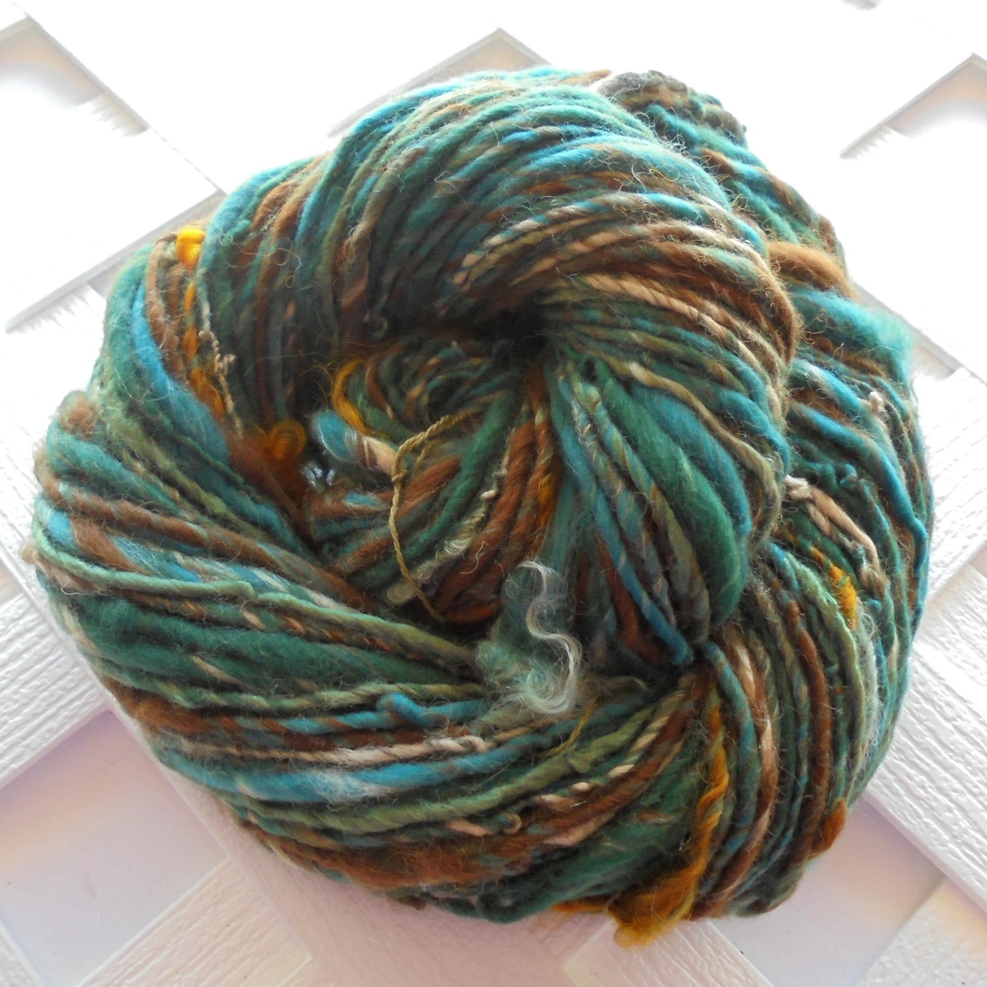 FANGORN FOREST Spinning Fiber Batt - Purple Lamb