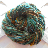 FANGORN FOREST Spinning Fiber Batt - Purple Lamb